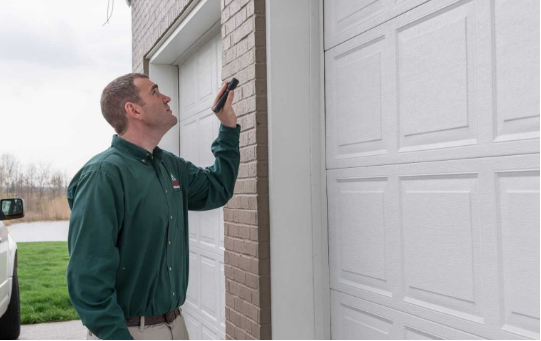 how much to fix a garage door